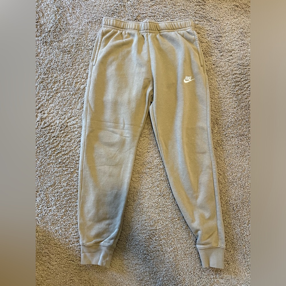 Nike beige Joggers